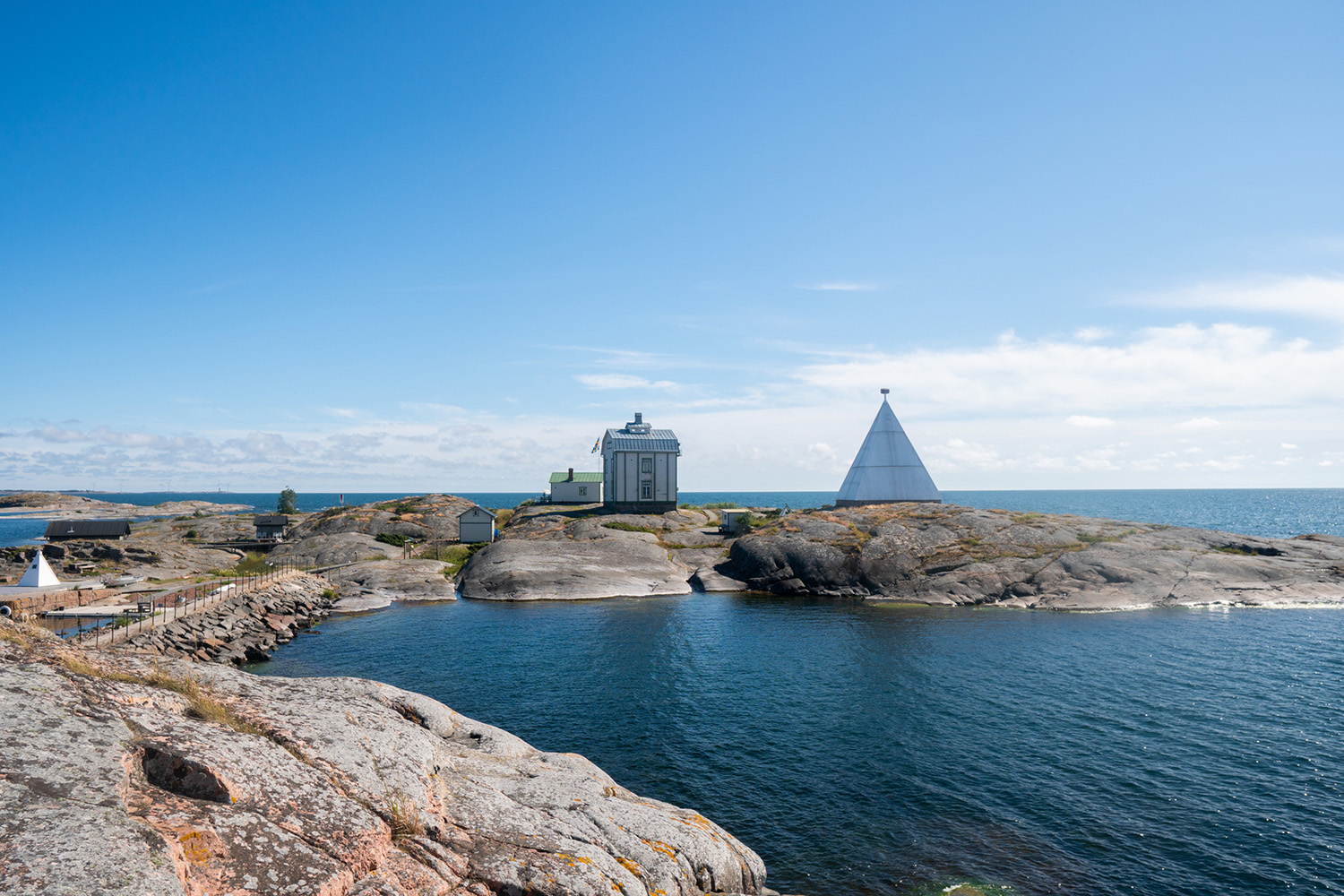 Utsikt mot Kobba Klintar utanför Mariehamn