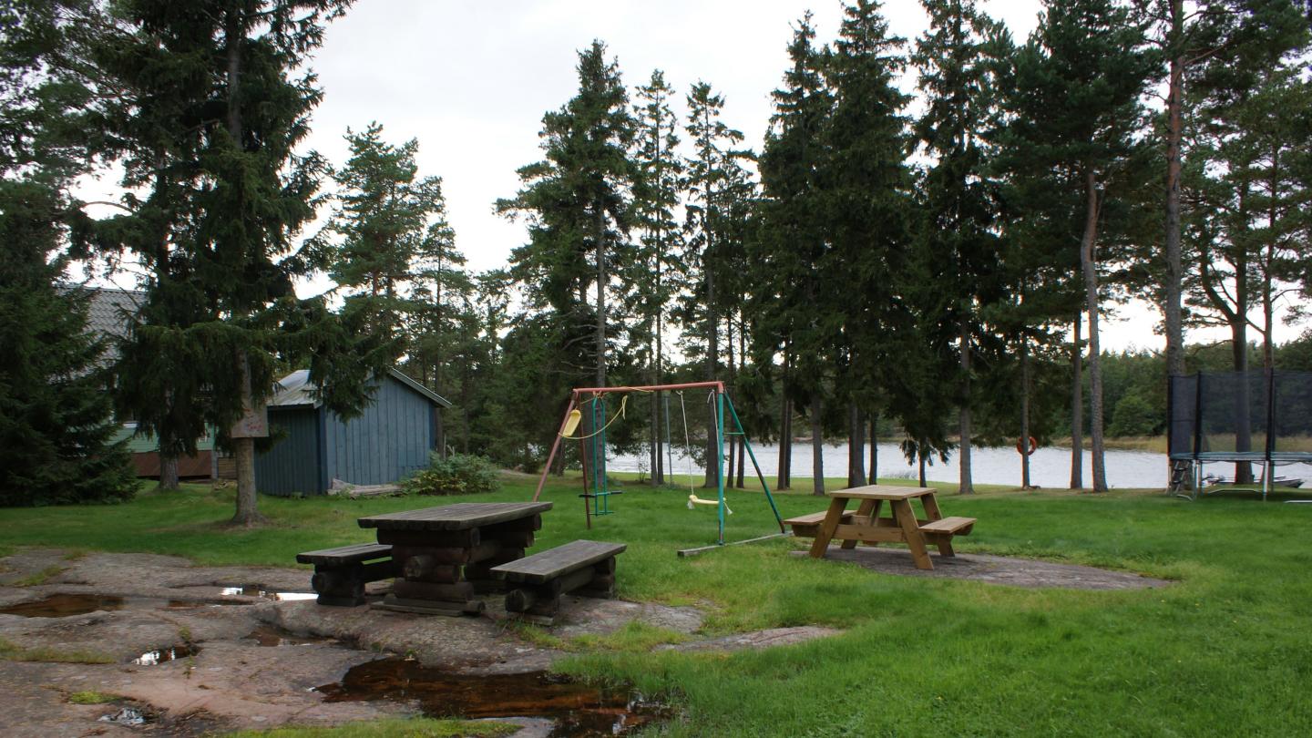 Holmströms stugor, playground