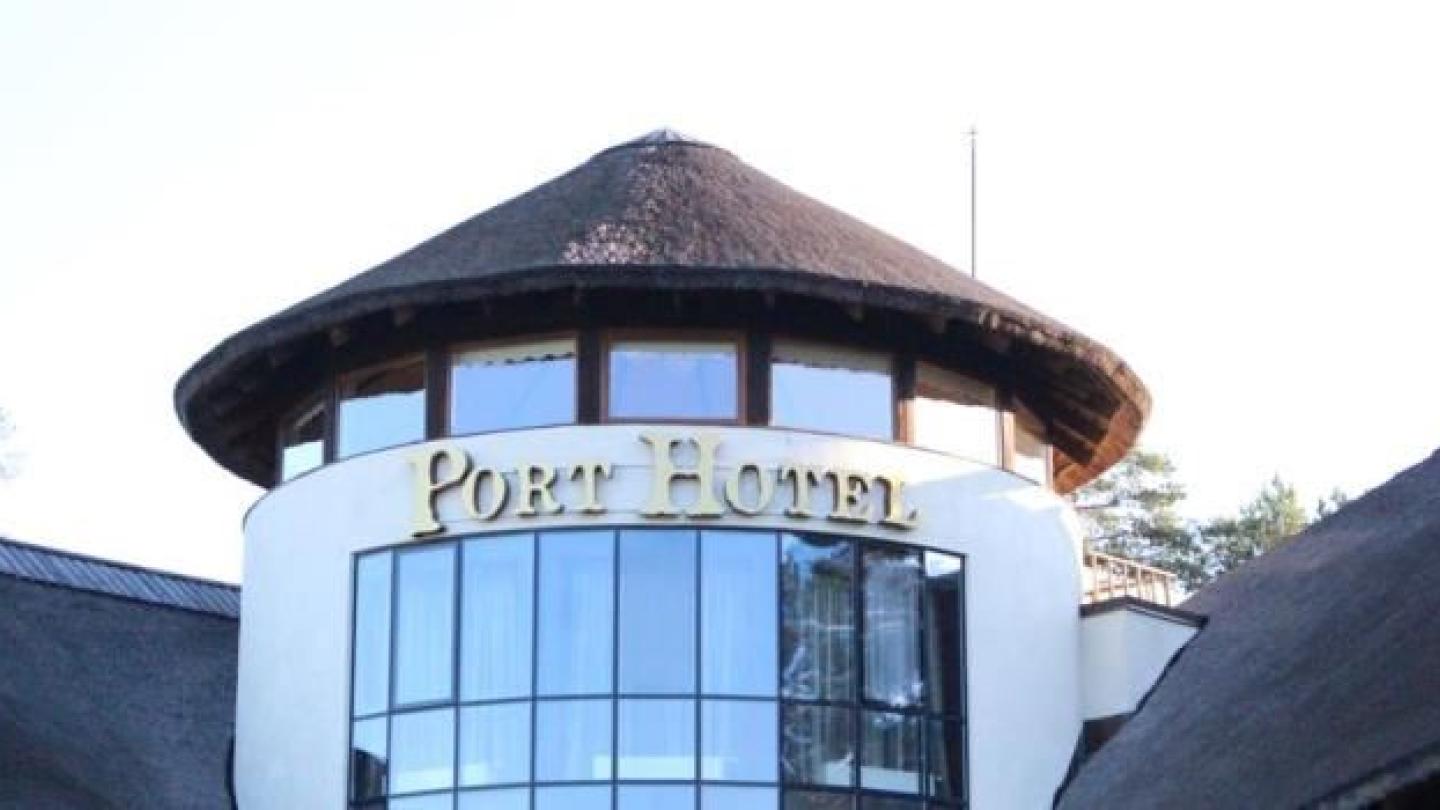 Port hotel