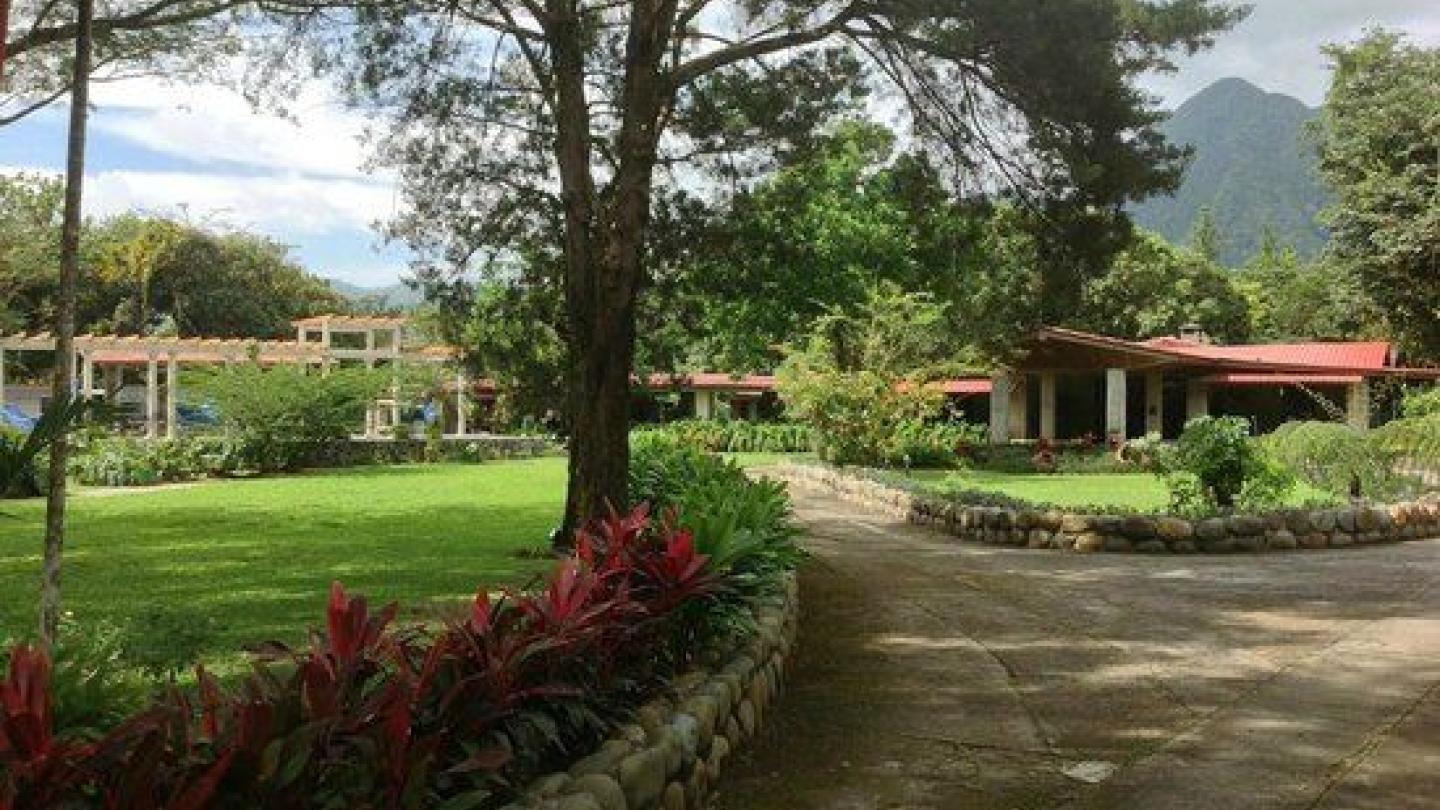 Crater Valley Resort and Spa