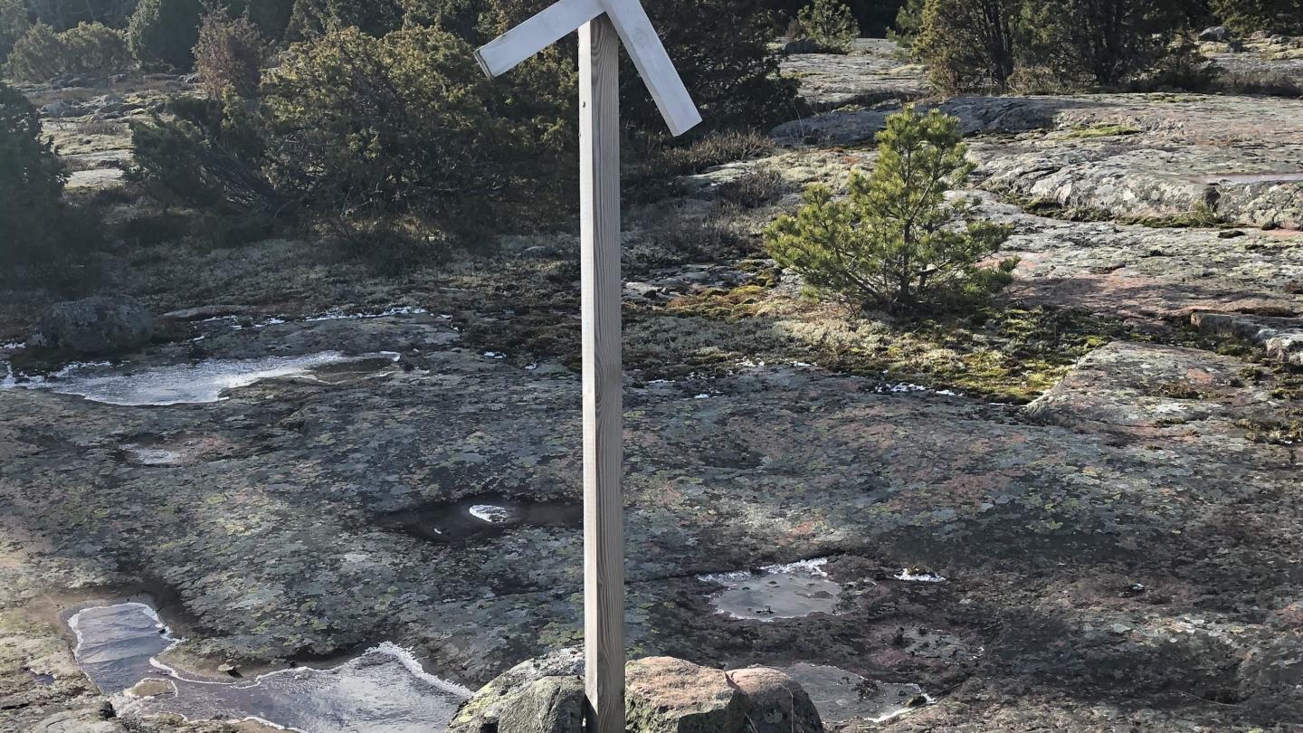 Järsö 2 km – smooth rocks, sea views and wooded meadows