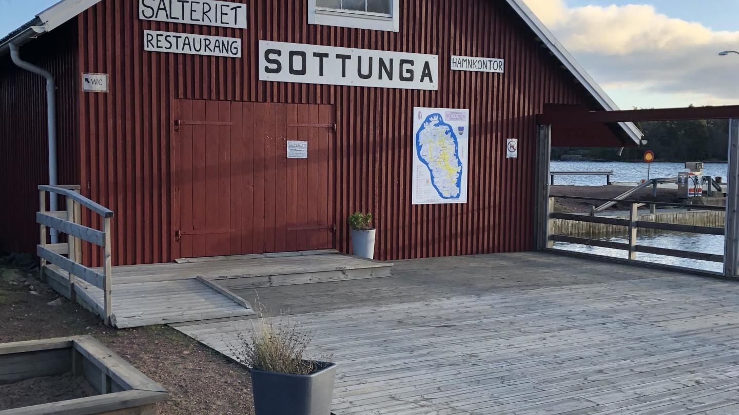 Skogsrundan 4 km – merimaisemia ja suomaastoa