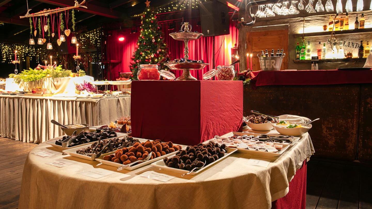 Ravintola Brasserien joulupöytä 